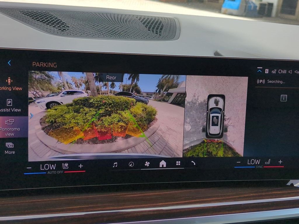 New 2026 White BMW xDrive40i image 21