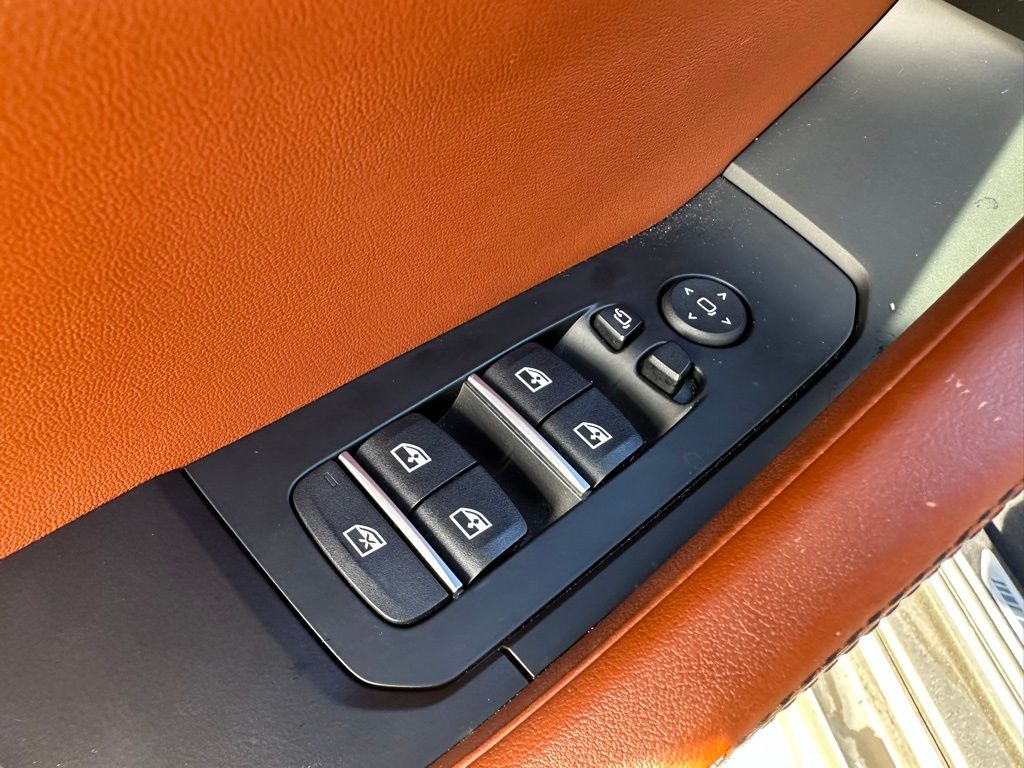 Thumbnail: 2023 BMW X6 - 14