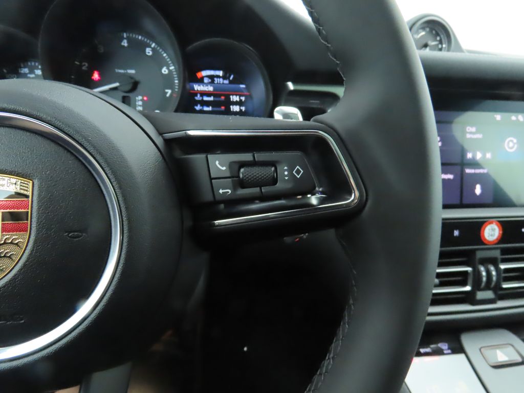 Thumbnail: 2025 Porsche Macan - 15