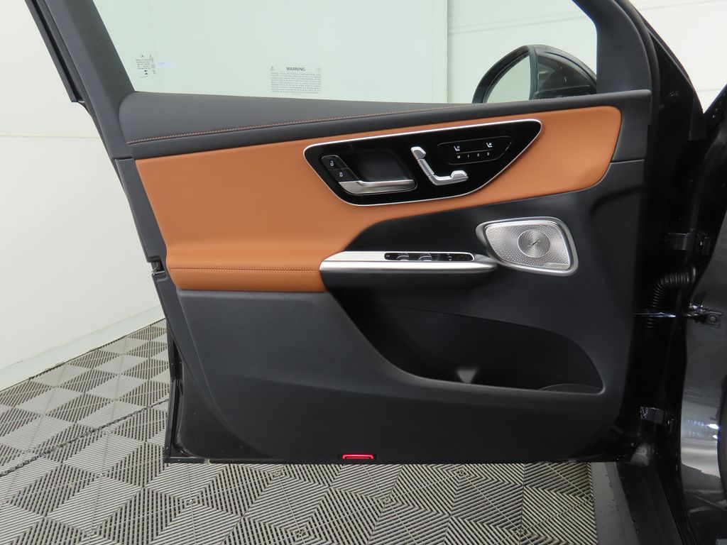 Thumbnail: 2026 Mercedes-Benz GLC - 25