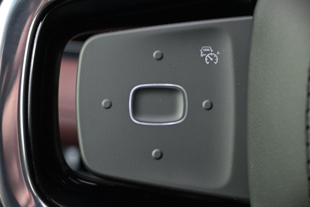 New 2026 White Lincoln Reserve image 28