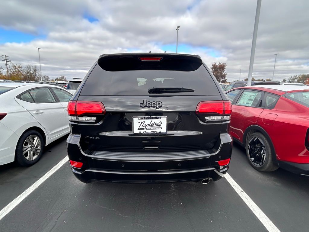 2021 Jeep Grand Cherokee Laredo X 4