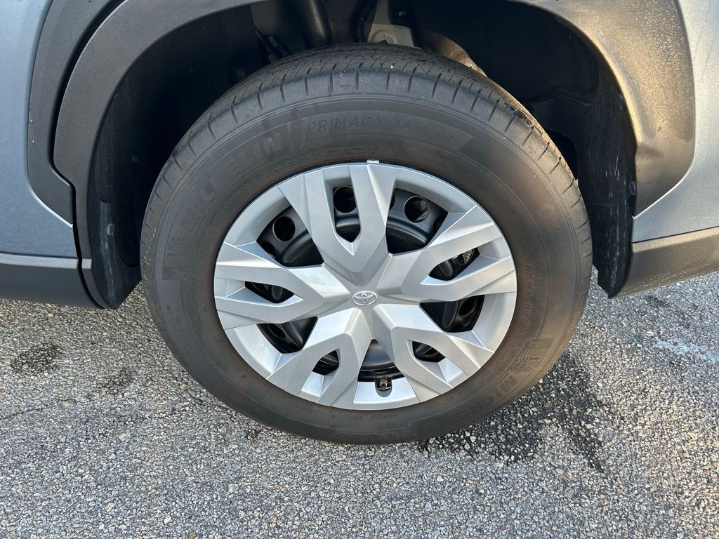 Thumbnail: 2023 Toyota Corolla Cross - 9