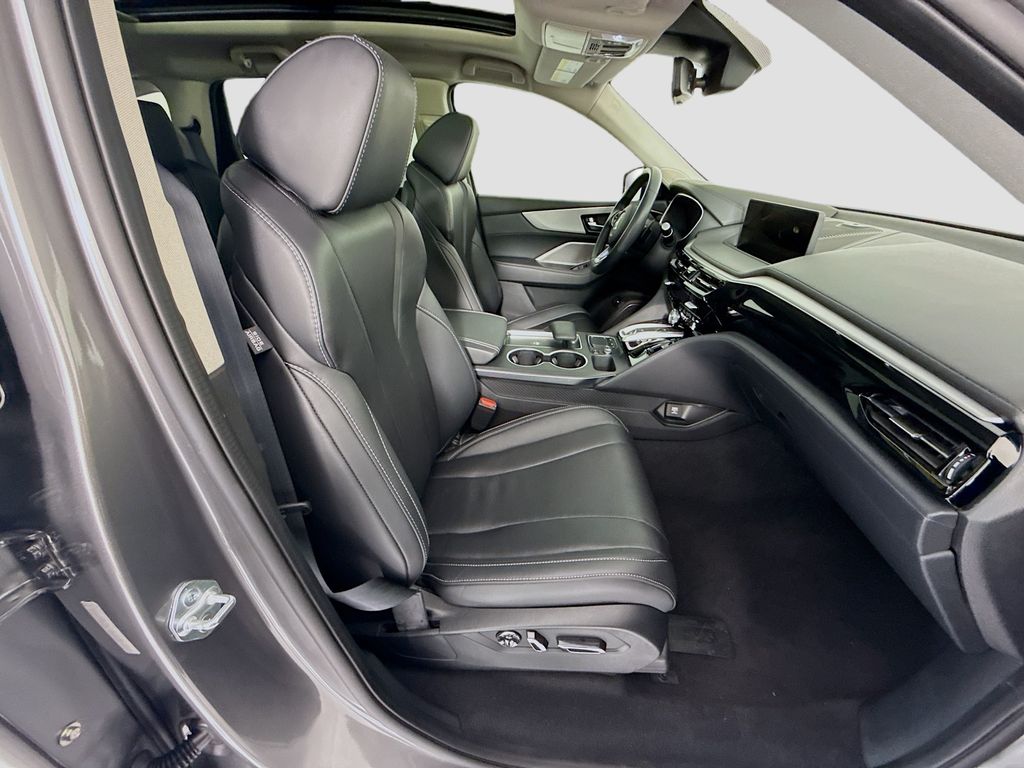 Thumbnail: 2023 Acura MDX - 21