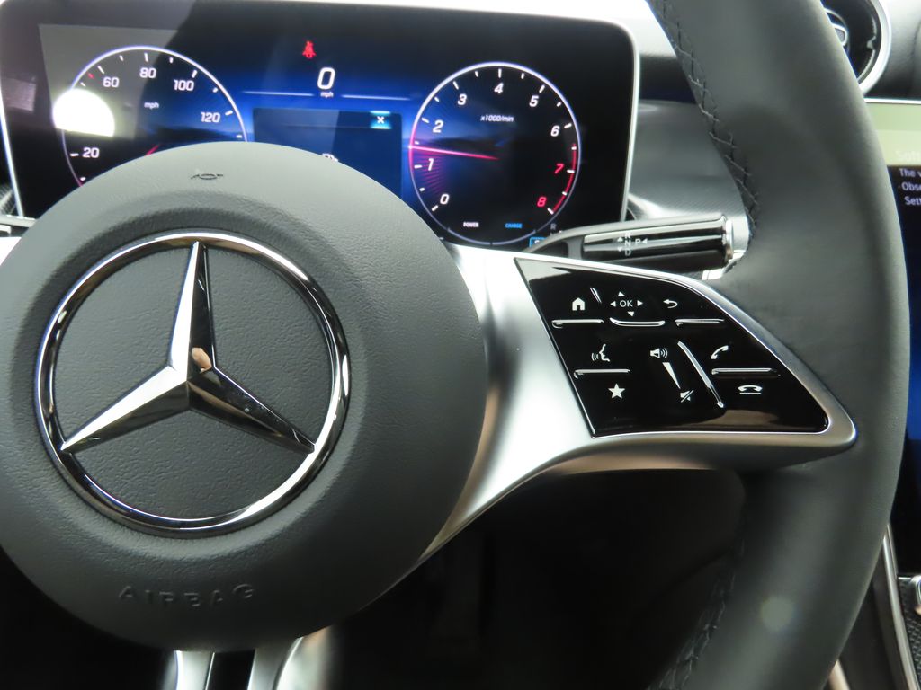 2025 Mercedes-Benz GLC 300 13