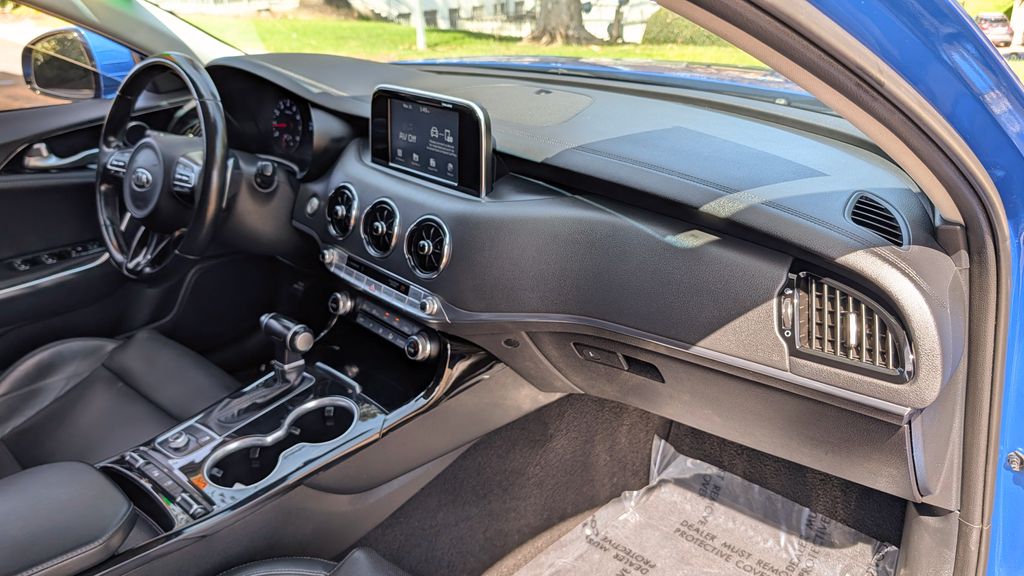 Used 2019 Kia Stinger Base 4D Sedan