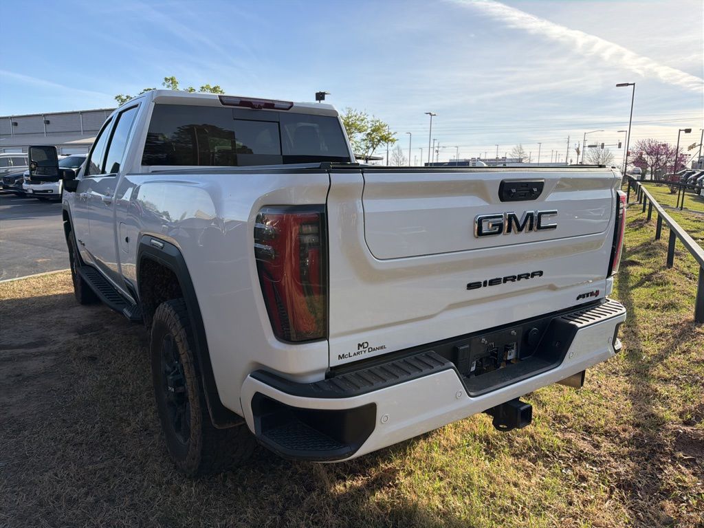 Used 2024 White GMC AT4 image 4