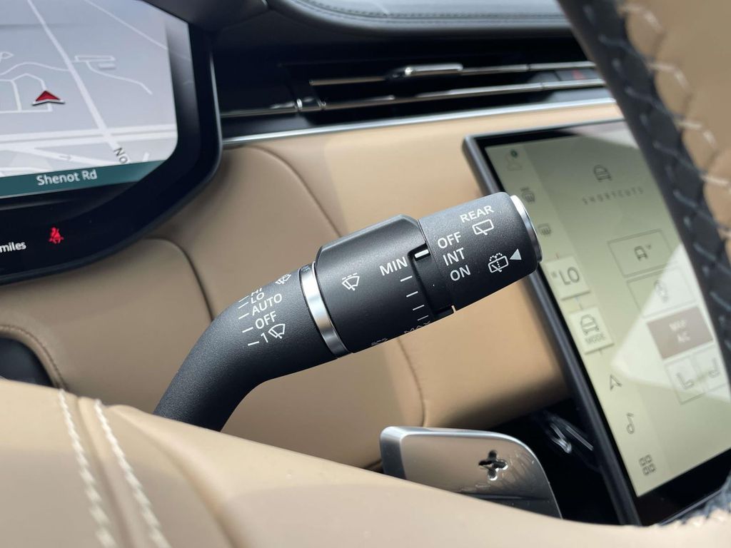 New 2026 Gray Land Rover Dynamic SE image 38