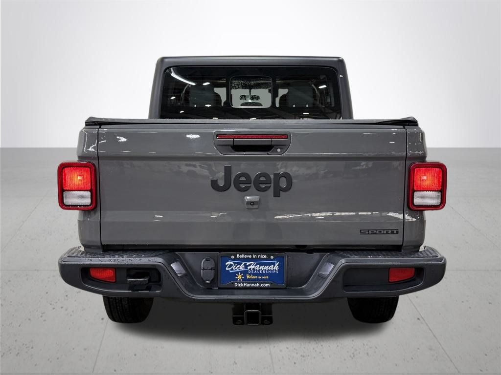 2021 Jeep Gladiator Sport