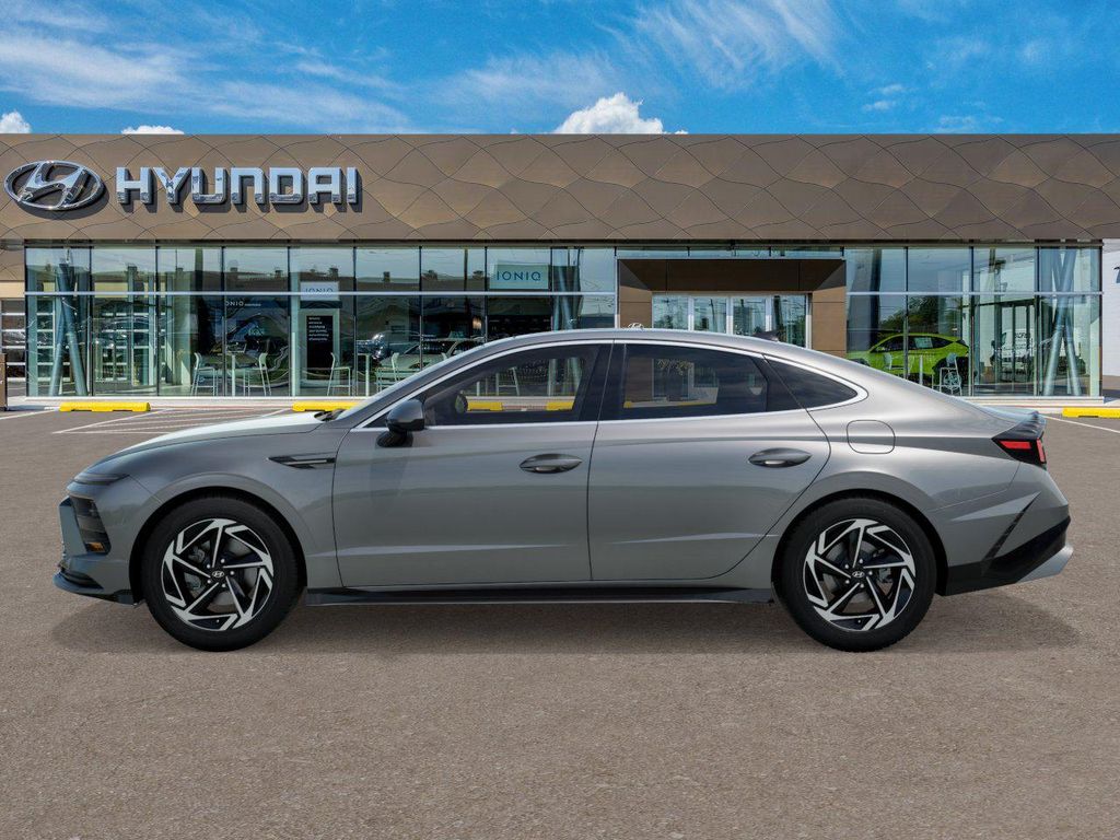 2025 Hyundai Sonata SEL 3