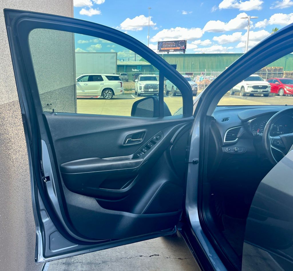 2019 Chevrolet Trax LT 26