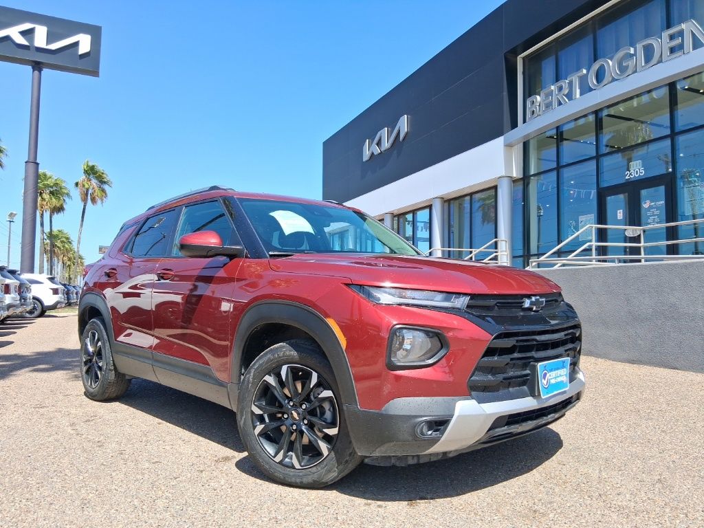 Red (Crimson Metallic) 2023 Chevrolet Trailblazer SUV / Crossover Front-Wheel Drive Continuously Variable Transmission