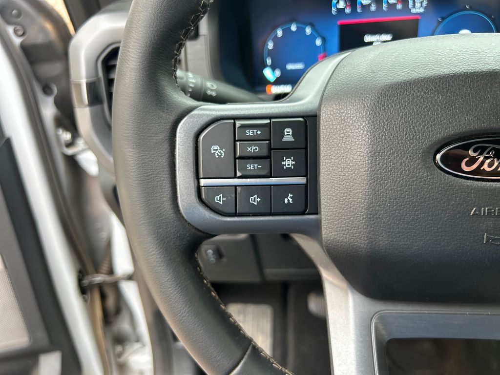 Used 2025 White Ford XLT image 20
