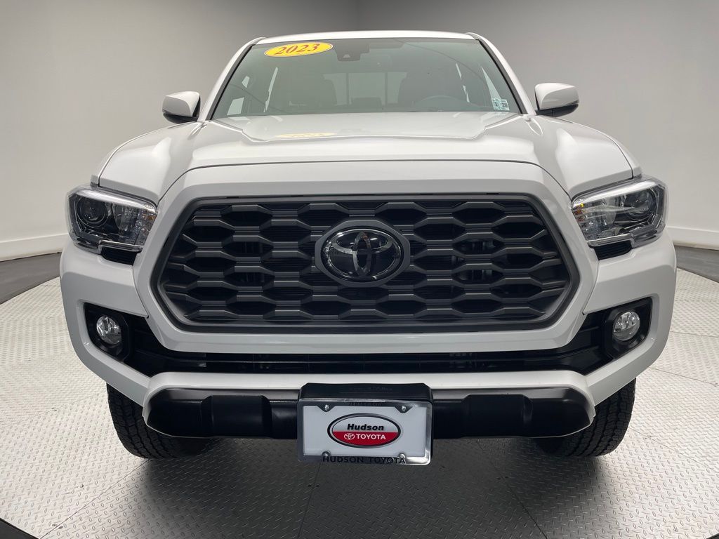 2023 Toyota Tacoma TRD Off-Road 2