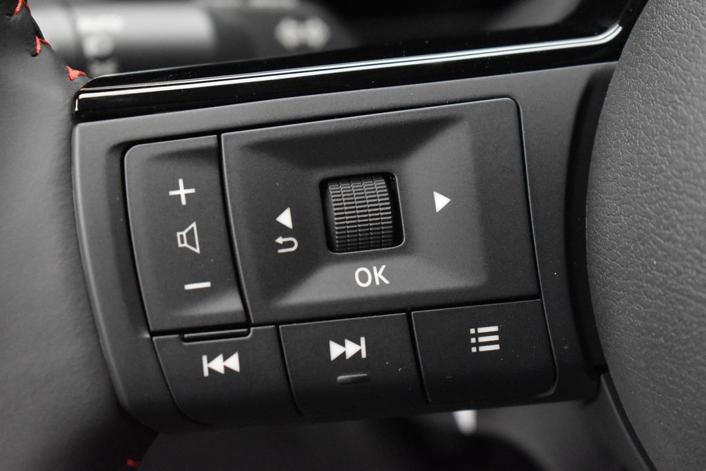 Thumbnail: 2026 Nissan Kicks - 15