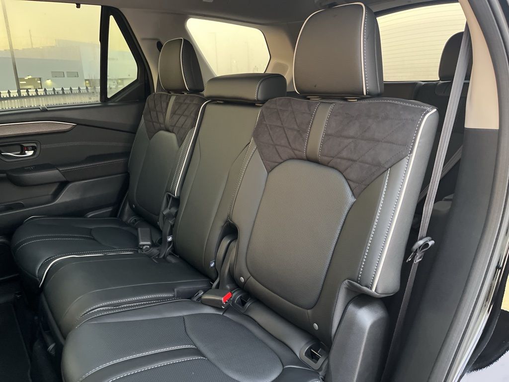 Thumbnail: 2026 Honda Pilot - 14