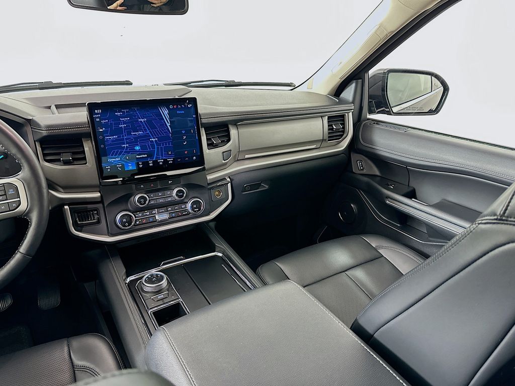 Thumbnail: 2024 Ford Expedition - 24