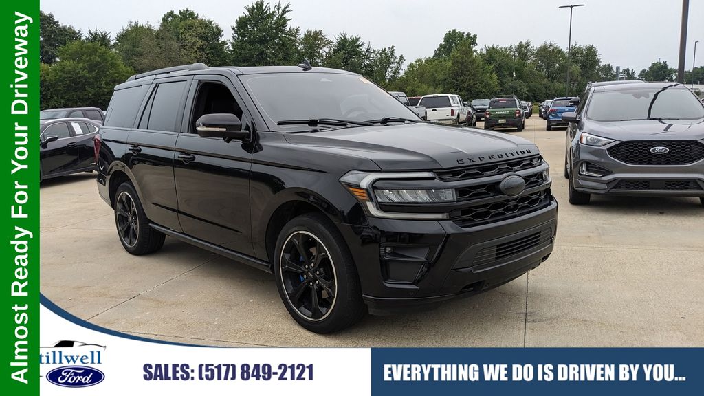 Black Metallic 2023 Ford Expedition SUV / Crossover Four-Wheel Drive Automatic