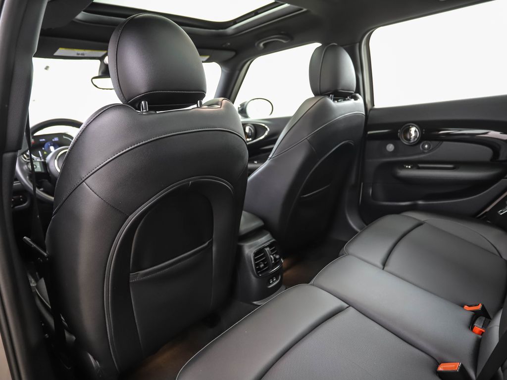 Thumbnail: 2023 MINI Cooper Clubman - 20