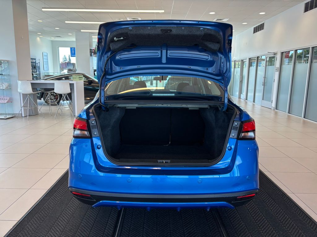 2022 Nissan Versa 1.6 S