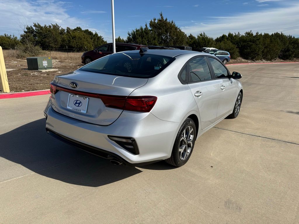 Thumbnail: 2019 Kia Forte - 5