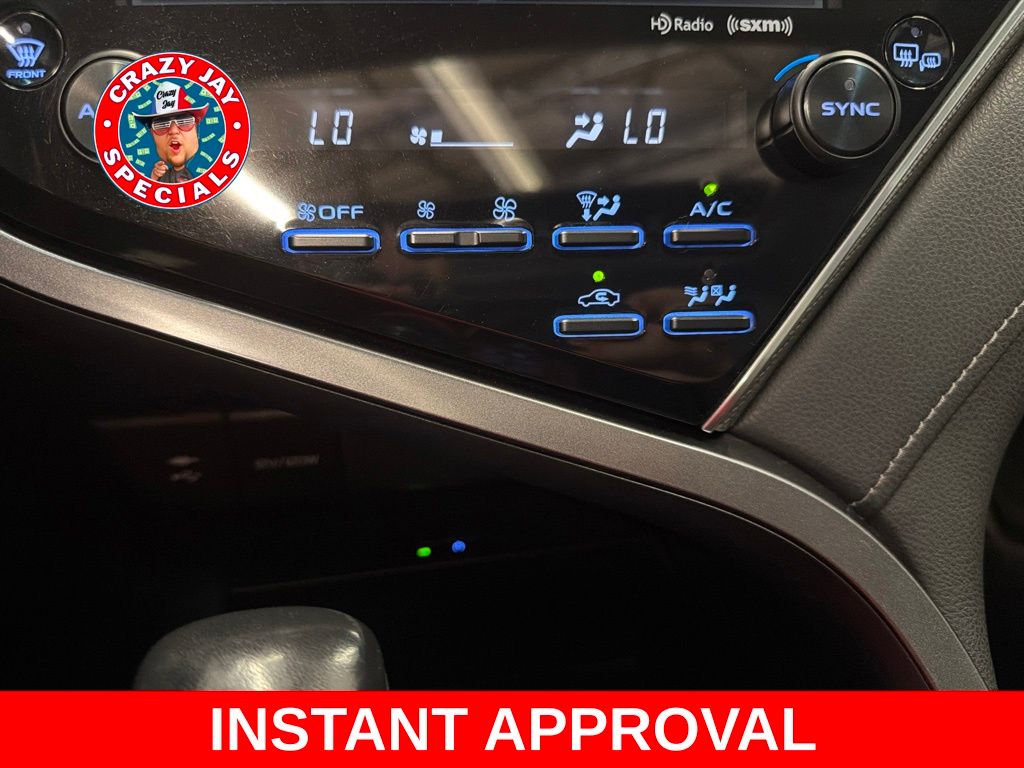 Used 2018 Toyota Camry Hybrid Sedan