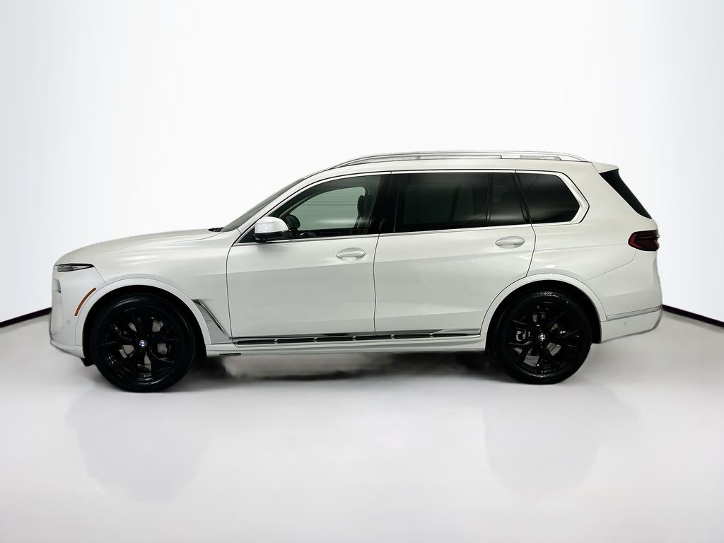 Thumbnail: 2026 BMW X7 - 8