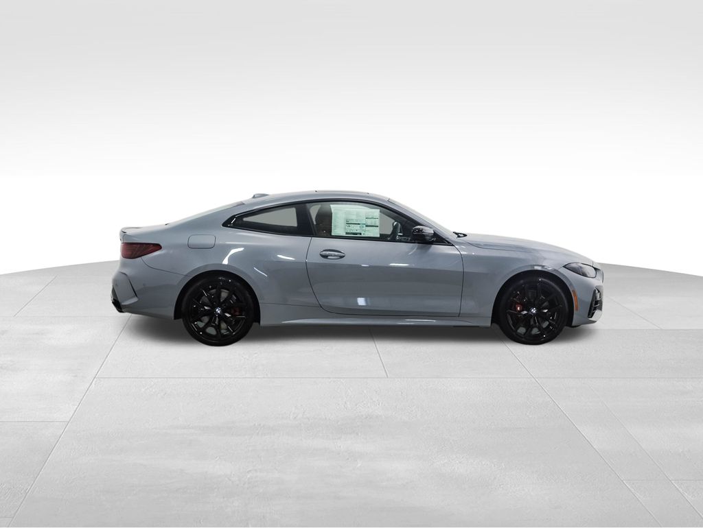 Thumbnail: 2026 BMW 4 Series - 6