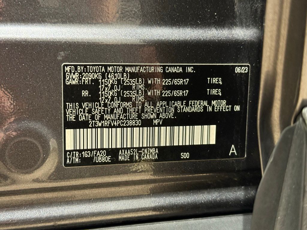 2023 Toyota RAV4 XLE 31