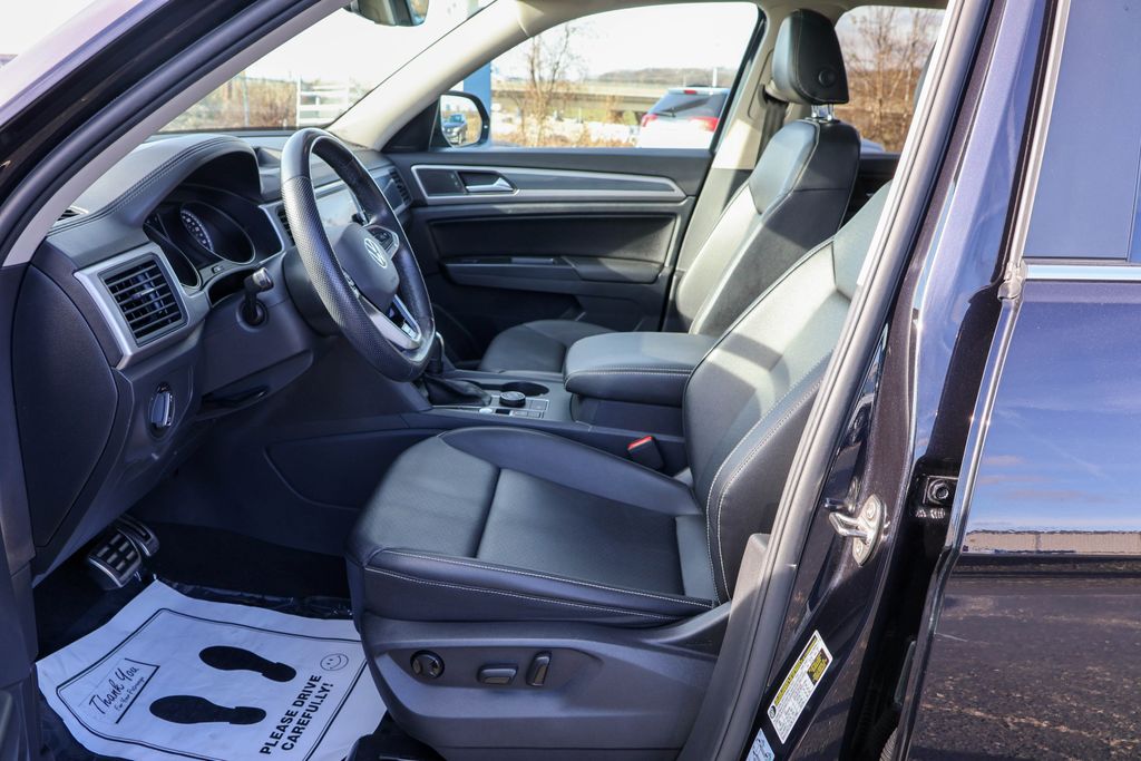 2021 Volkswagen Atlas 3.6L V6 SE w/Technology R-Line 4