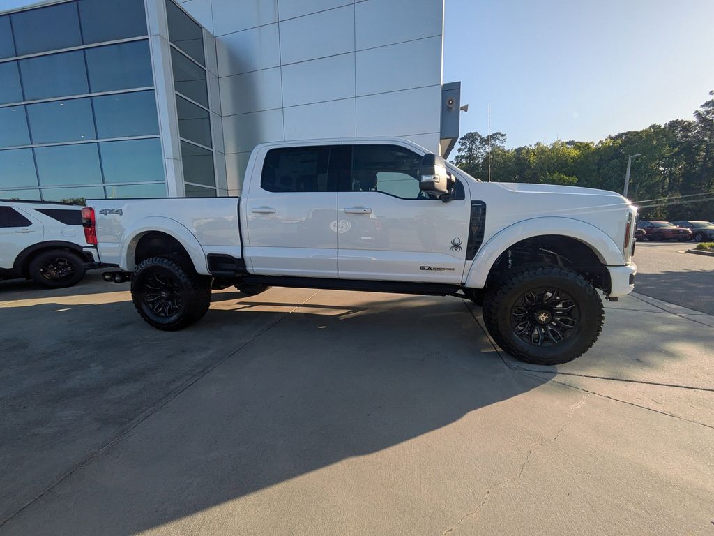 2026 Ford F-250 Super Duty Black Widow