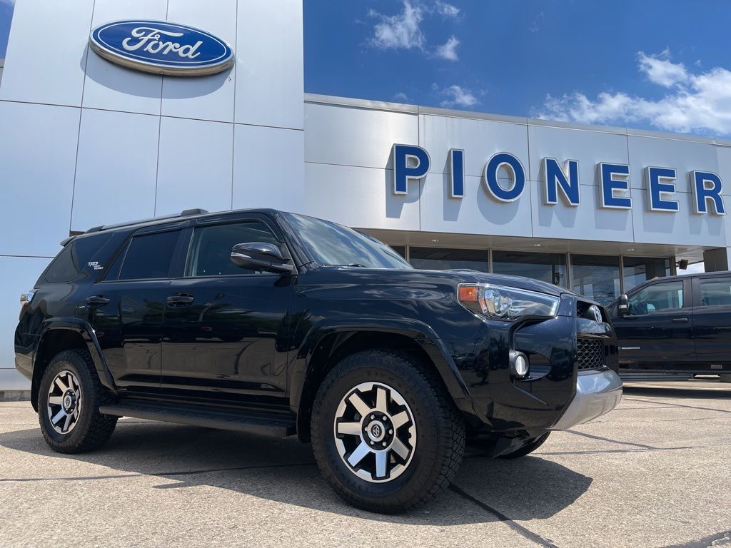Midnight Black Metallic 2018 Toyota 4Runner TRD Off-Road Premium 4WD SUV / Crossover Four-Wheel Drive 5-Speed Automatic Overdrive