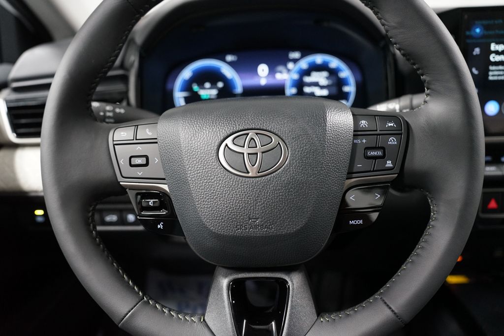 Thumbnail: 2026 Toyota Camry - 12