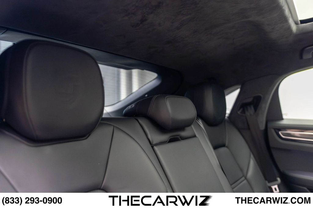2023 Porsche Cayenne Coup Turbo - Photo 103
