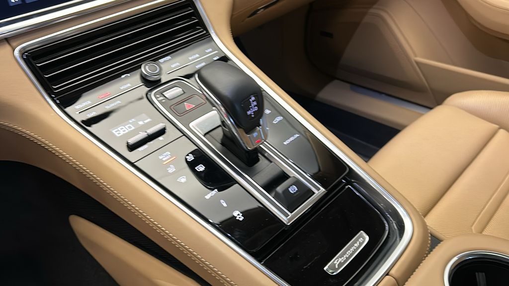 2020 Porsche Panamera Base 20