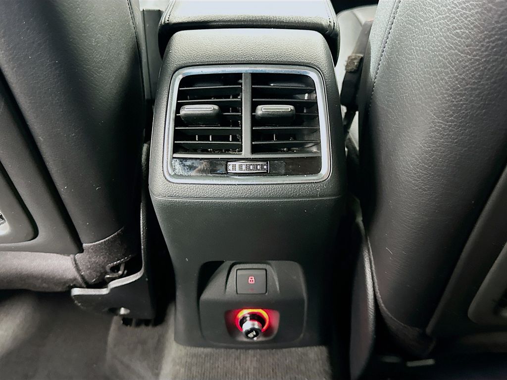 Thumbnail: 2018 Audi Q3 - 25