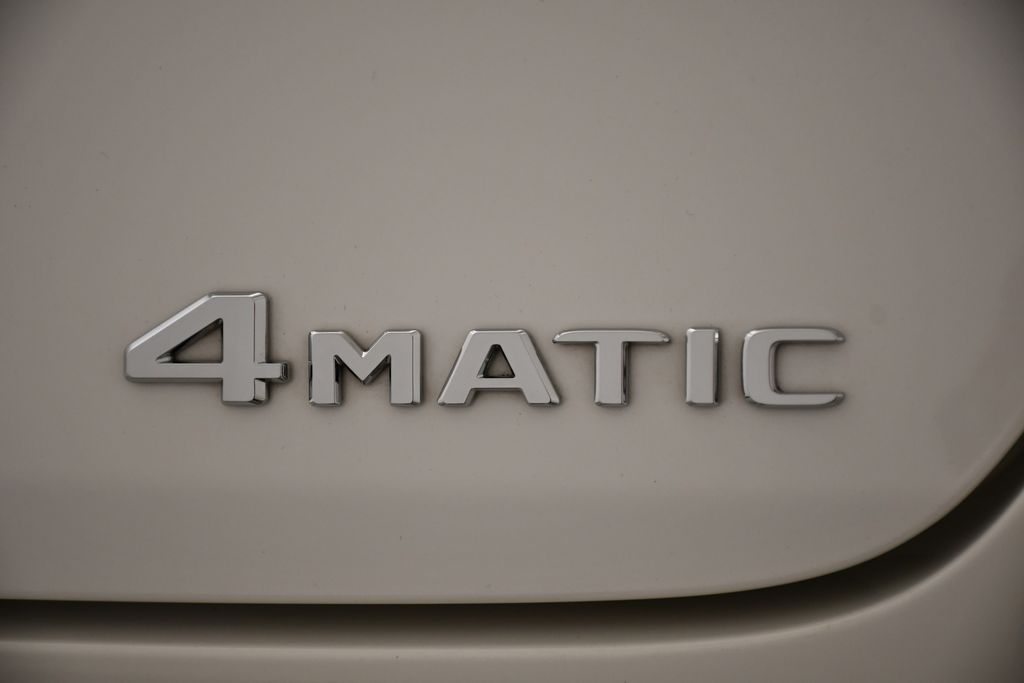 Thumbnail: 2023 Mercedes-Benz CLA - 10