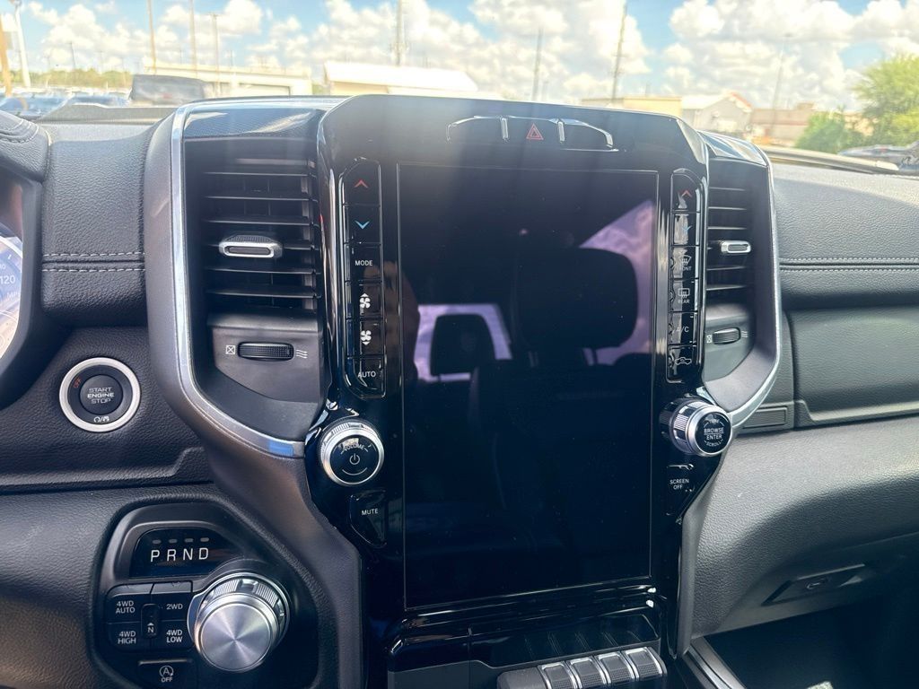 2021 Ram 1500 Laramie - 9