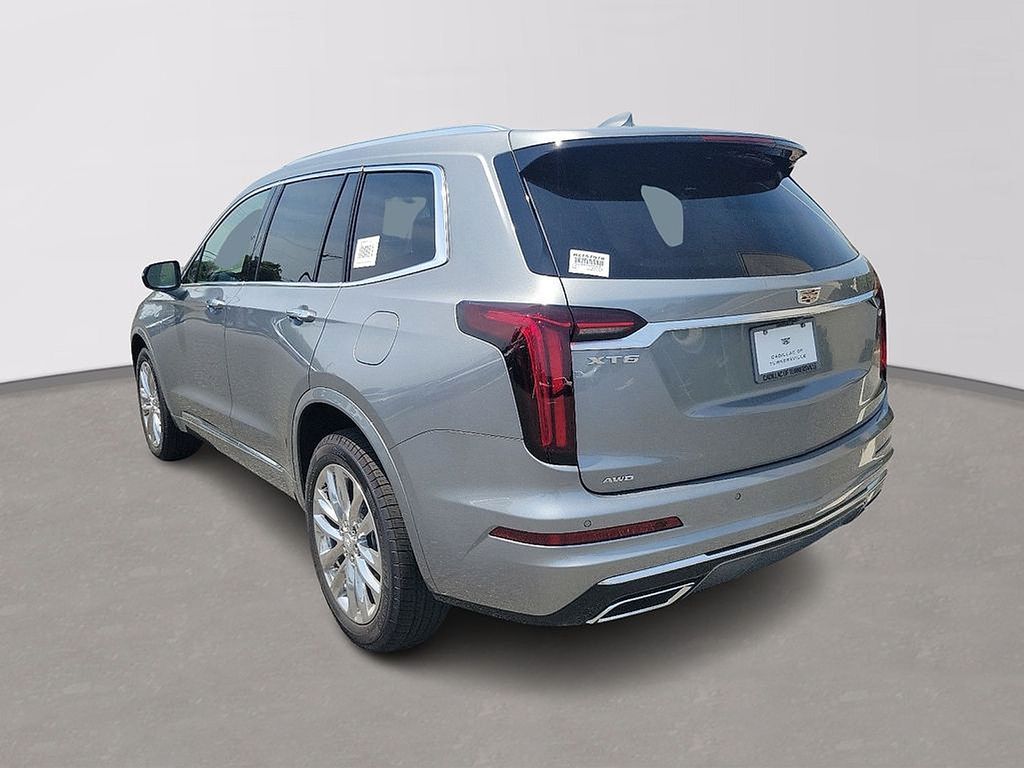 Thumbnail: 2024 Cadillac XT6 - 3