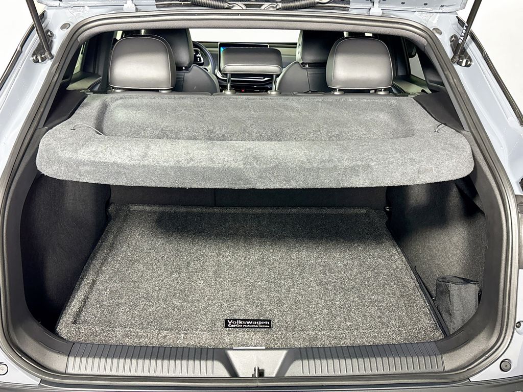 2025 Volkswagen ID.4 Pro