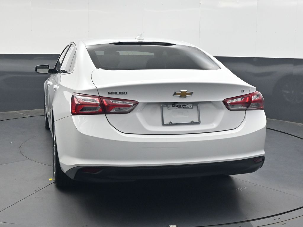 Used 2020 White Chevrolet LT image 5