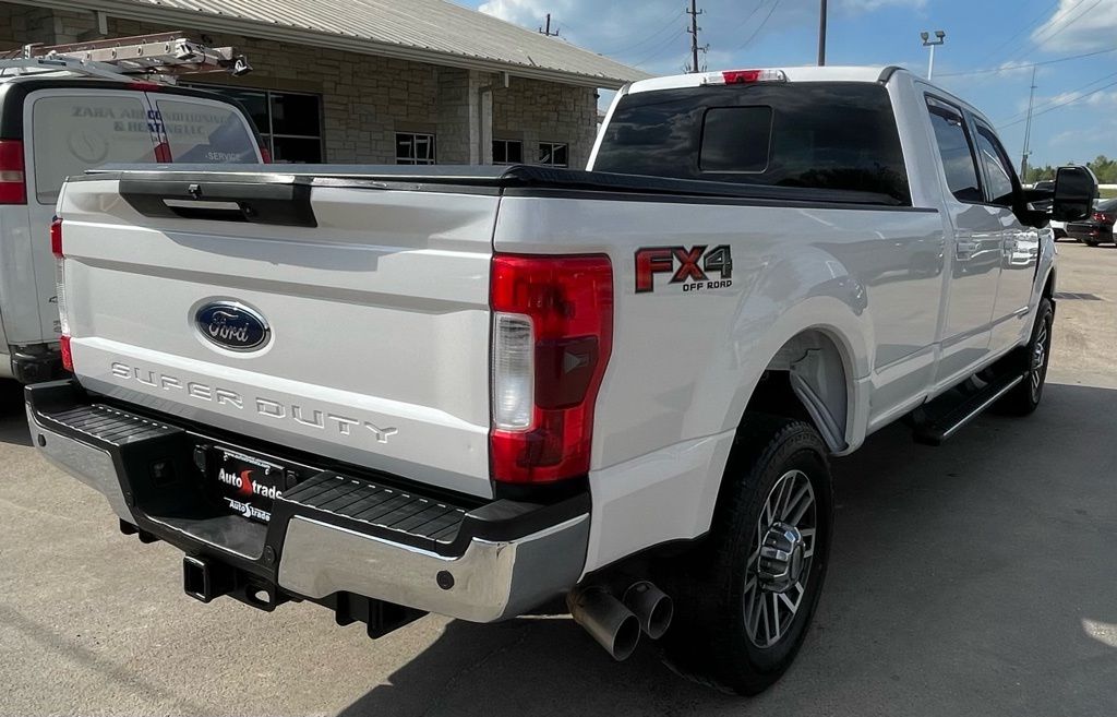 2017 Ford F-350SD Lariat - 4