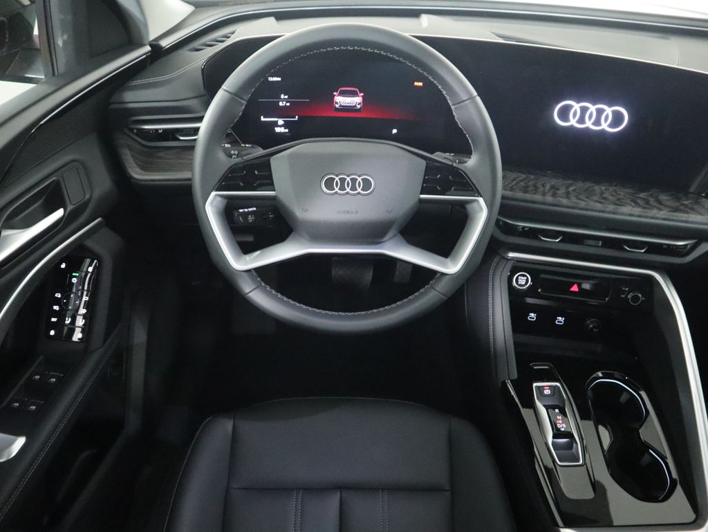 Thumbnail: 2025 Audi Q5 - 12