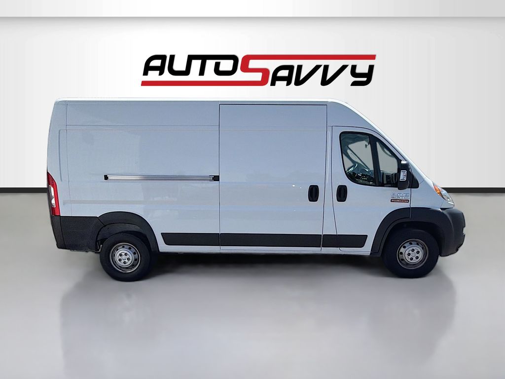 Used 2021 White Ram High Roof image 8