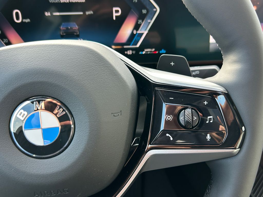 Thumbnail: 2026 BMW 5 Series - 20