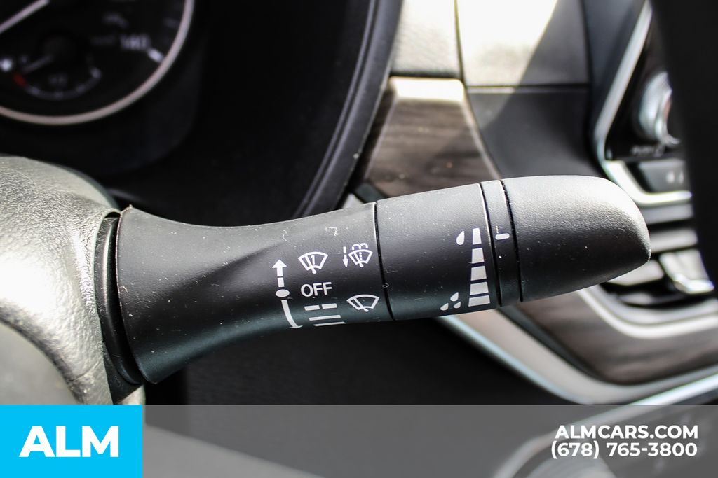 Used 2025 Black Nissan 2.5 SV image 28