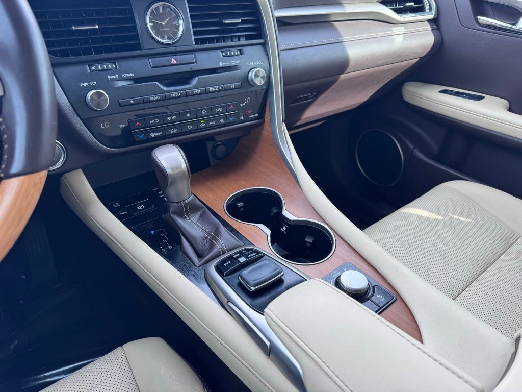 LexusRX33
