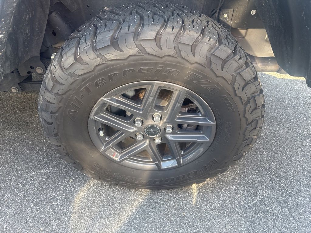 2024 Jeep Gladiator Sport S