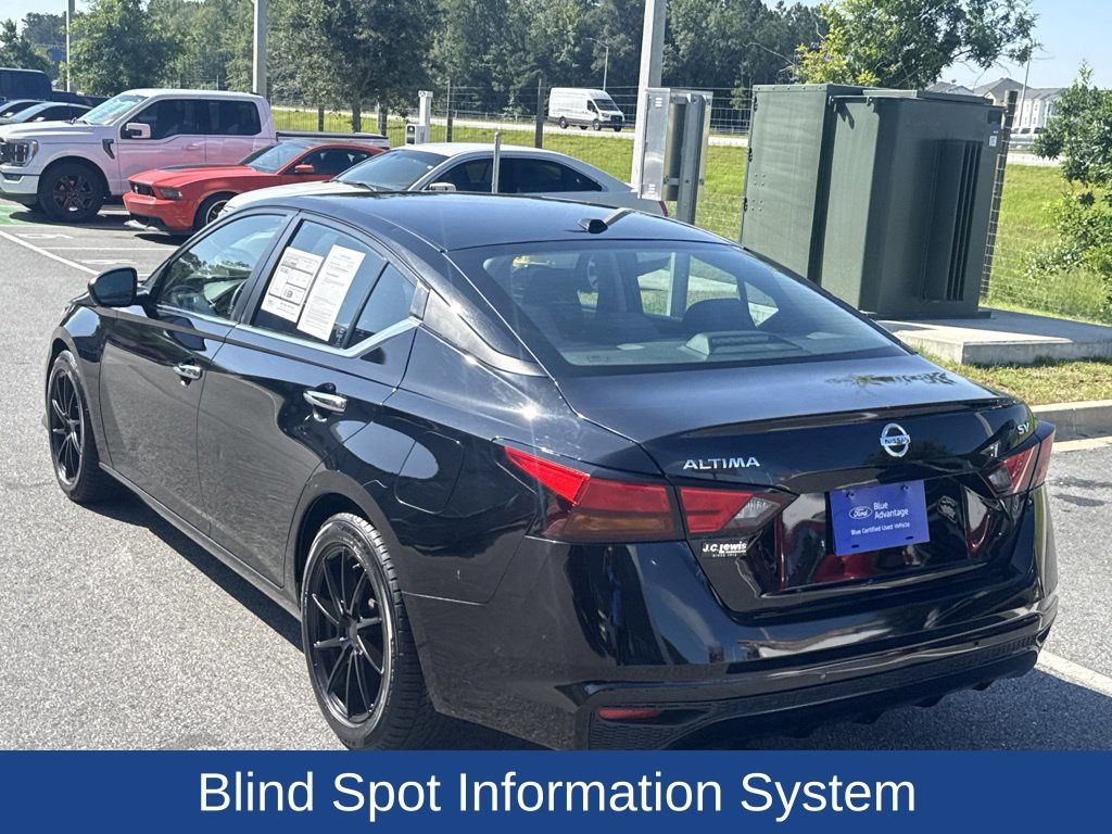 2021 Nissan Altima SV FWD