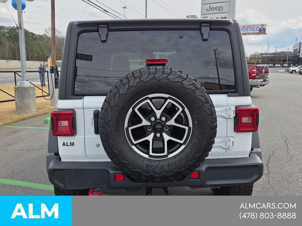 Used 2024 White Jeep Rubicon image 14